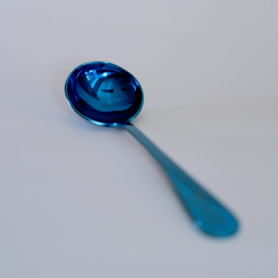 Cupping spoon